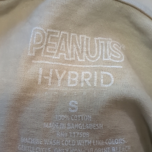 NWT Peanuts Beige Graphic Tee - Snoopy - Sz Small - Picture 8 of 8